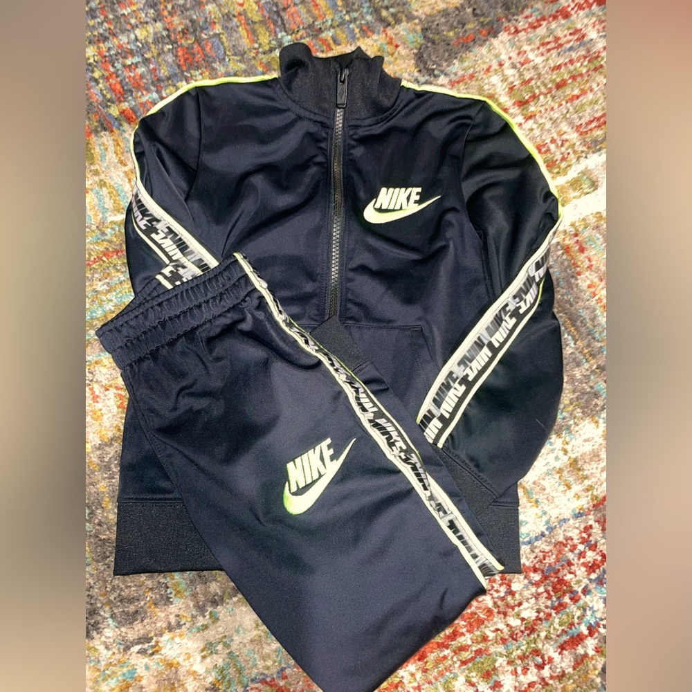 Toddler boy Nike track suit